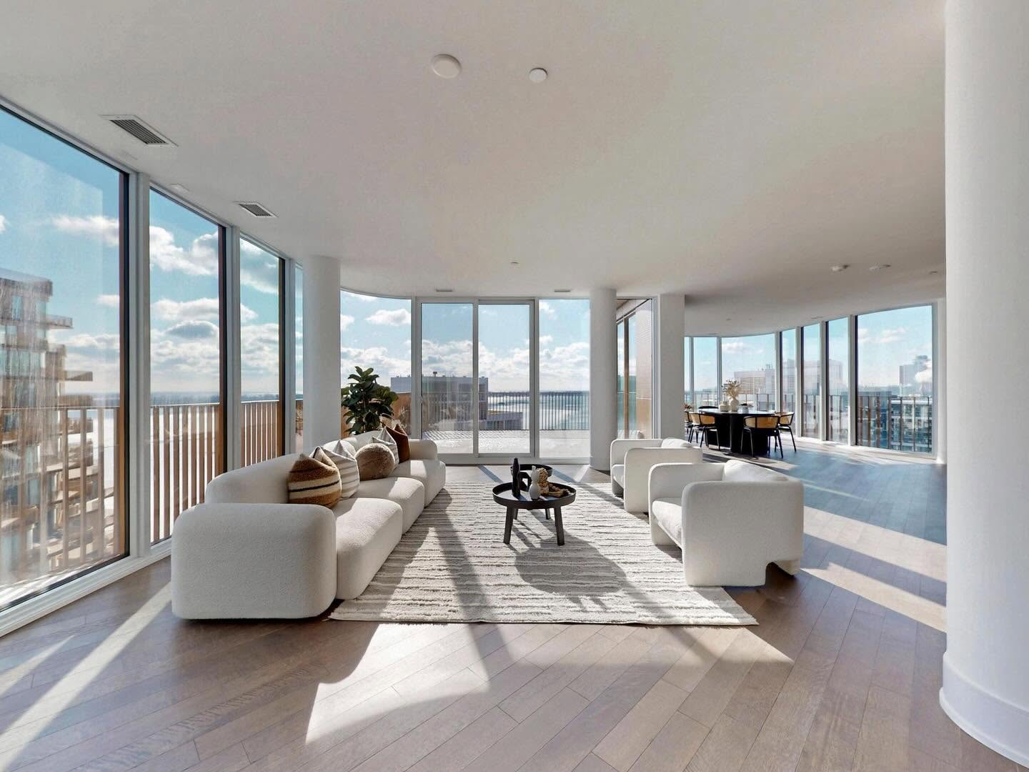 Aqualuna  at Bayside Condo Assignment - 3 bed 3 bath by Tridel in TORONTO